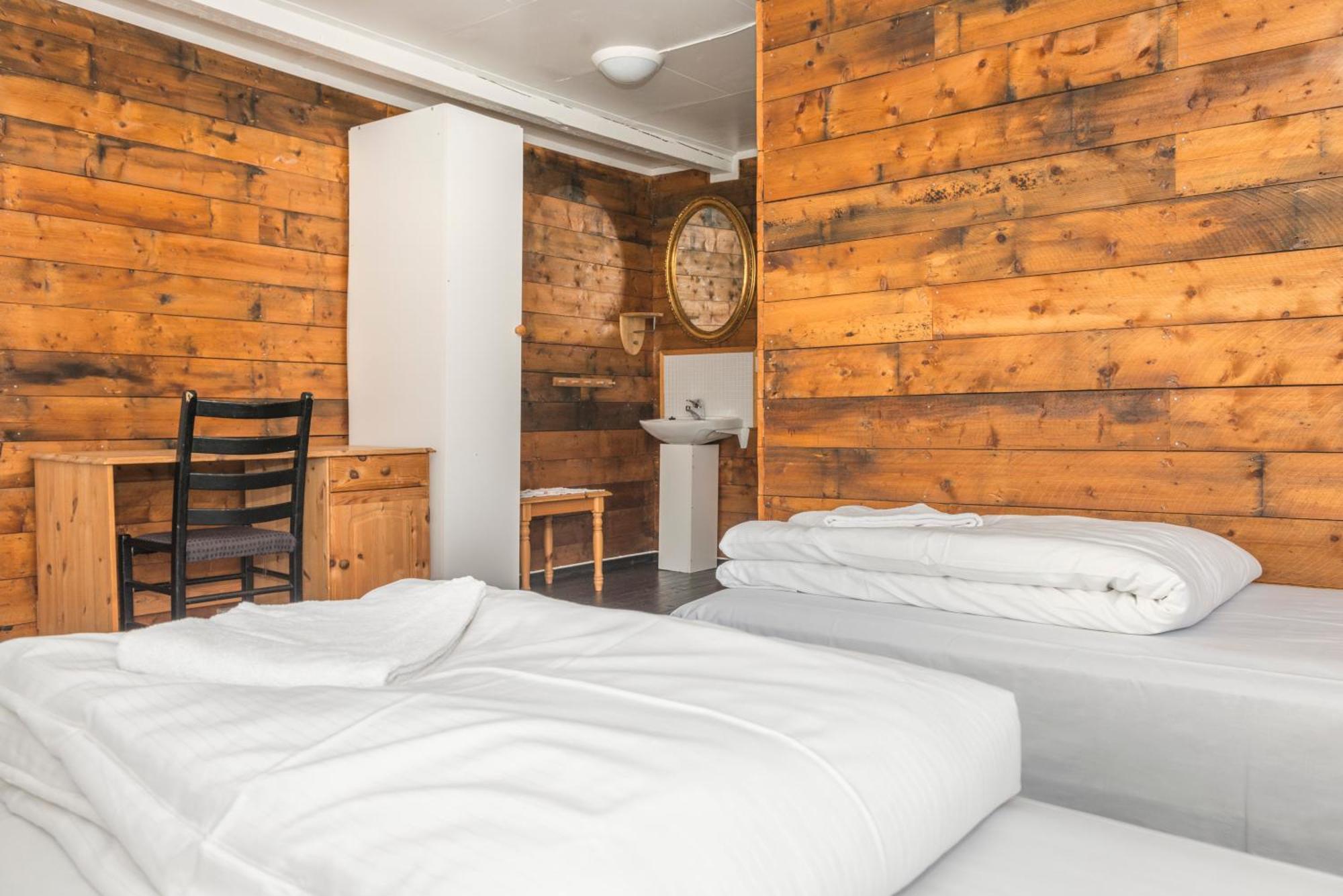 Statsbuene I Kabelvag Otel Dış mekan fotoğraf